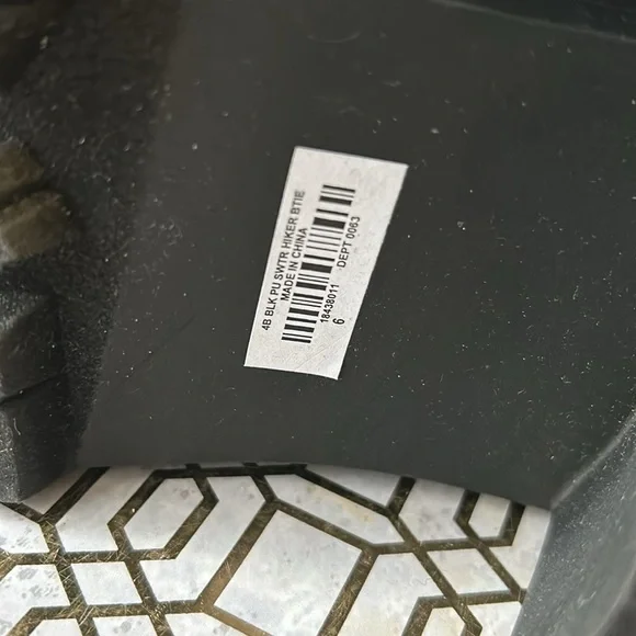 Torrid Sweater Detail Heeled Hiker Booties Women's size 6WW - Picture 8 of 9